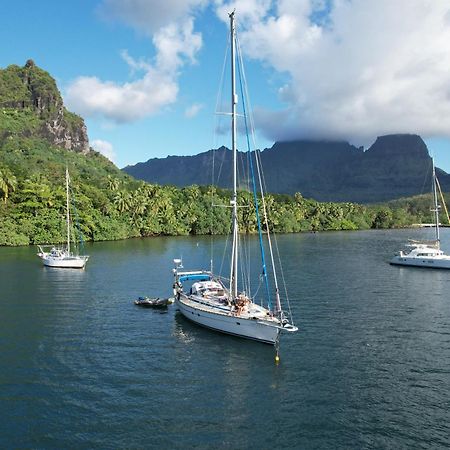 2 Nuits Insolites & 1 Excursion Voile A Bord Du Voilier Mori Ora Moorea Eksteriør bilde