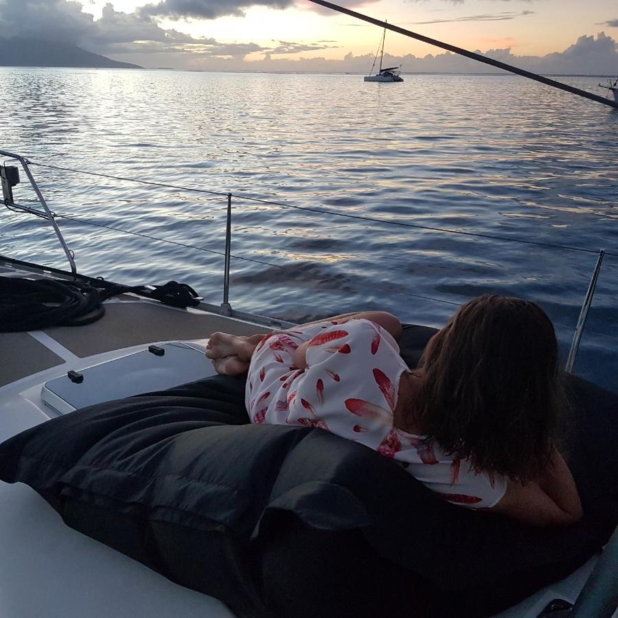 2 Nuits Insolites & 1 Excursion Voile A Bord Du Voilier Mori Ora Moorea Eksteriør bilde