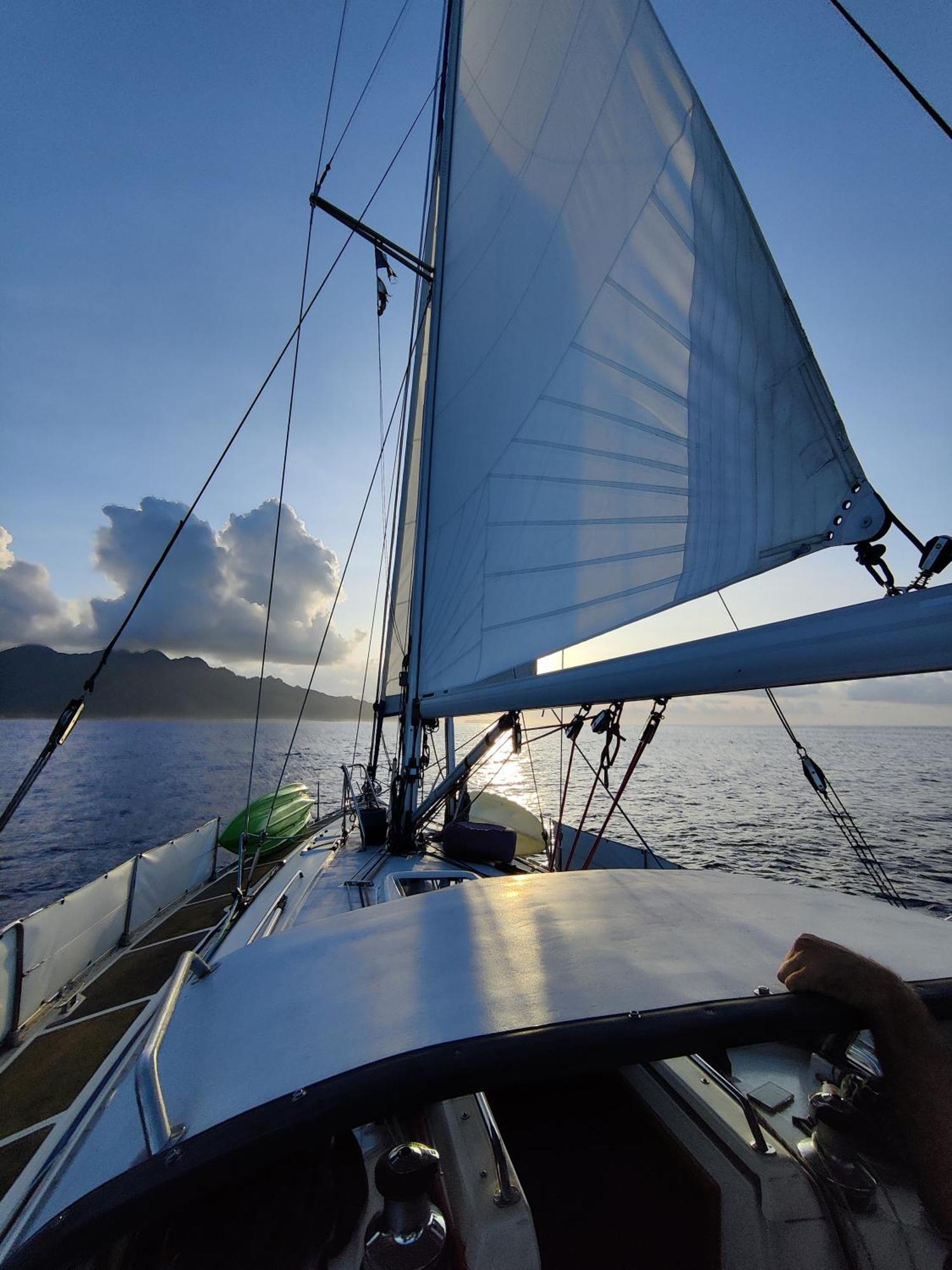 2 Nuits Insolites & 1 Excursion Voile A Bord Du Voilier Mori Ora Moorea Eksteriør bilde