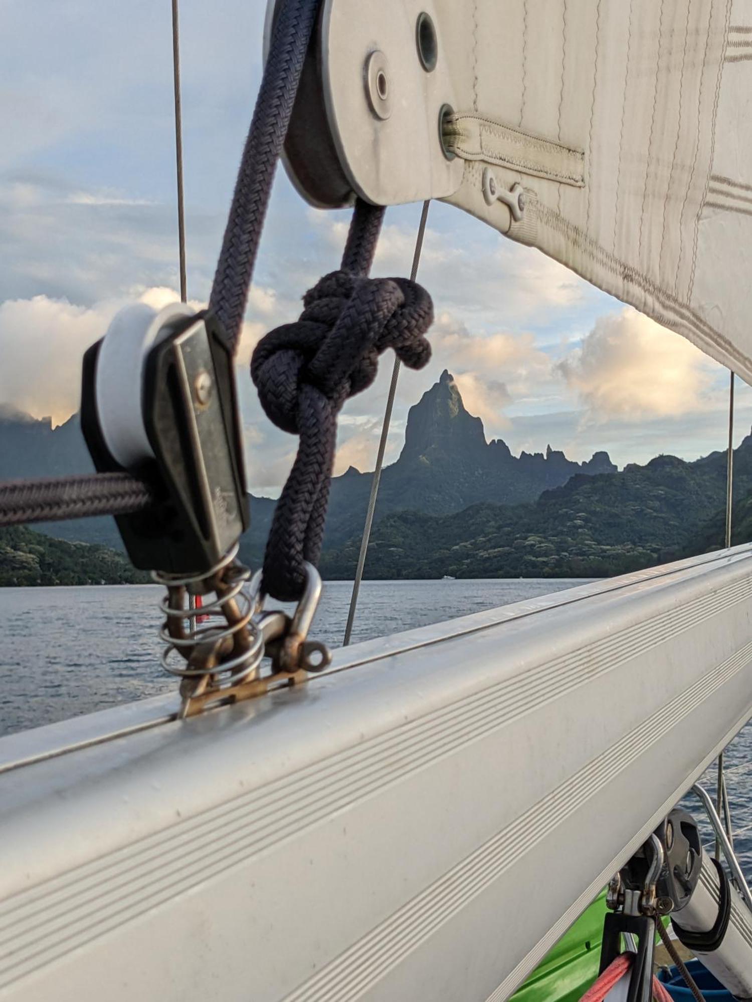 2 Nuits Insolites & 1 Excursion Voile A Bord Du Voilier Mori Ora Moorea Eksteriør bilde